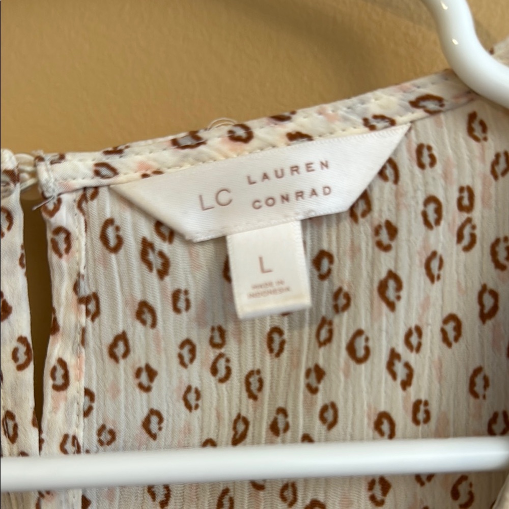 Women's Cream Patterned Top - Picture 3 of 4